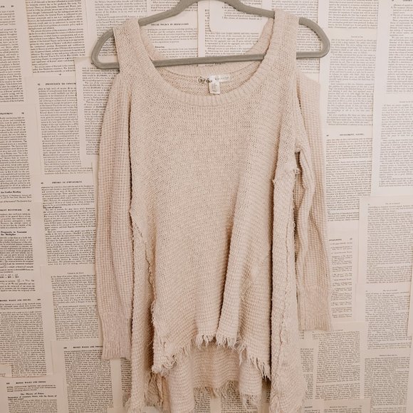 Blush Pink Distressed Bottom Fringe Cold Shoulder - Picture 1 of 6